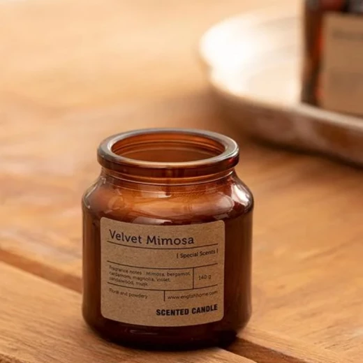 شمعة معطرة برائحة الميموزا المخملية من انجليش هوم شمعة معطرة برائحة الميموزا المخملية من انجليش هوم