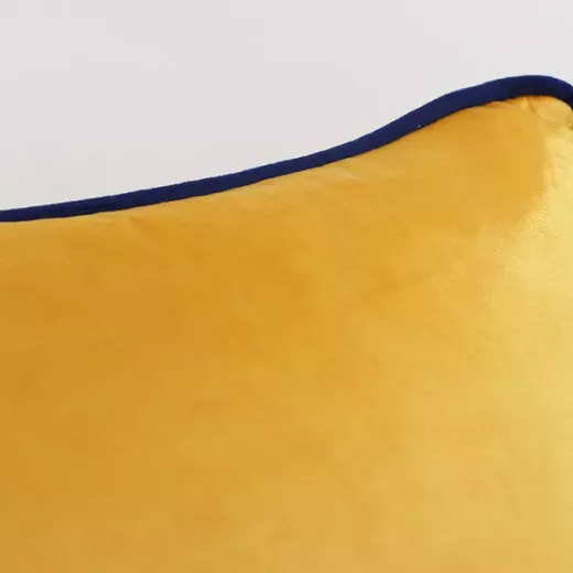 غطاء وسادة مخمل, الاصفر الغامق, 47*47 سم من نوفا هوم - نوفا هوم - Image 2