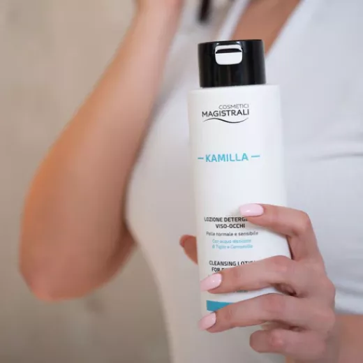 Kamilla Gentle Cleansing Lotion for Sensitive Skin 400ml Daily Makeup Remover Refreshing Cleanse - Kamill - Image 3