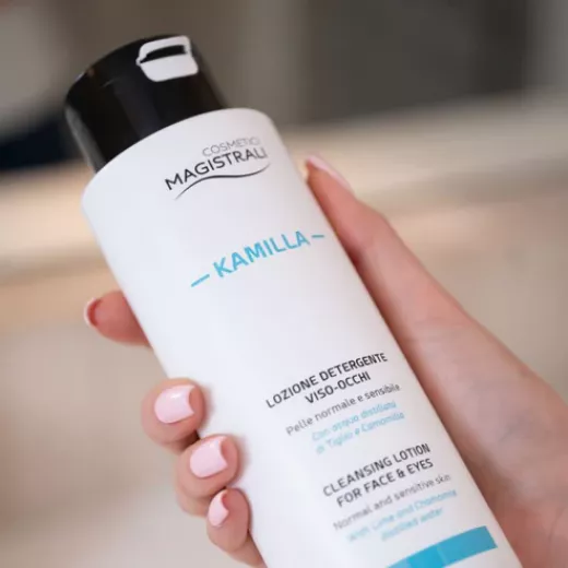 Kamilla Gentle Cleansing Lotion for Sensitive Skin 400ml Daily Makeup Remover Refreshing Cleanse - Kamill - Image 2
