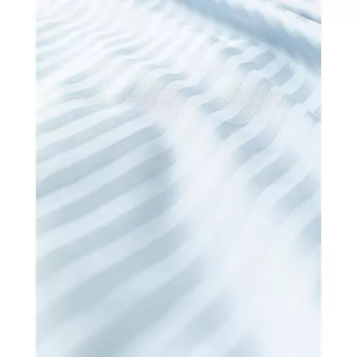 إليسيا طقم غطاء لحاف مخطط من الساتان بحجم كينج - أزرق فاتح  من مدام كوكو - مدام كوكو - Image 2
