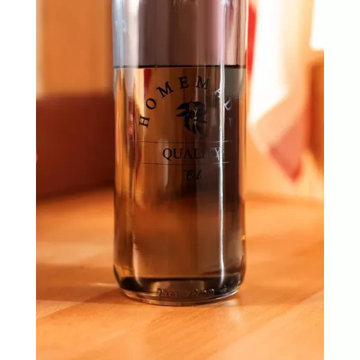 Madame Coco  Conesa Oil Bottle 750ml - Madame COCO - Image 2