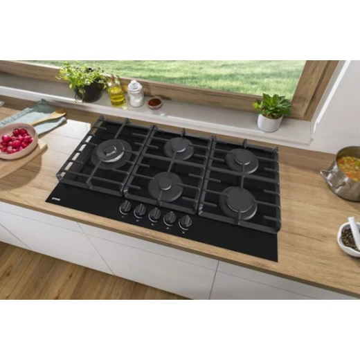 موقد غاز Gorenje 90 سم أسود مدمج - 5 شعلات للمطبخ. تصميم مدمج وأنيق يتيح الطهي بكفاءة عالية. أداء متميز مع شعلات قوية ومظهر عصري يناسب كل مطبخ. - جورينيه - Image 3