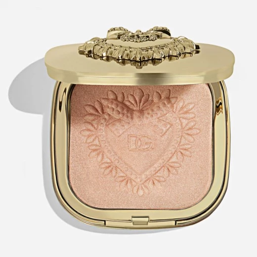 زيت الوجه المضيء ديفيشن في بودرة مضيئة من من دولتشي آند غابانا زيت الوجه المضيء ديفيشن في بودرة مضيئة من من دولتشي آند غابانا
