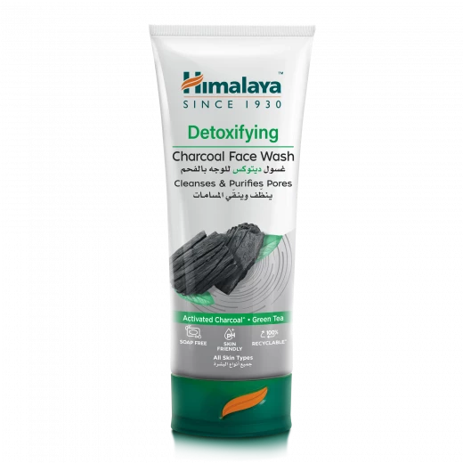 Himalaya Detoxifying Charcoal Face Wash 100ml. Himalaya Detoxifying Charcoal Face Wash 100ml.