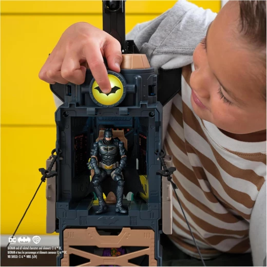 Spin Master Batman Ultimate Transforming Batmobile Playset 2 in1 Playset with Exclusive Figure, Glider, Lights & Sounds for Kids Aged 4+ - Spin Master - Image 4