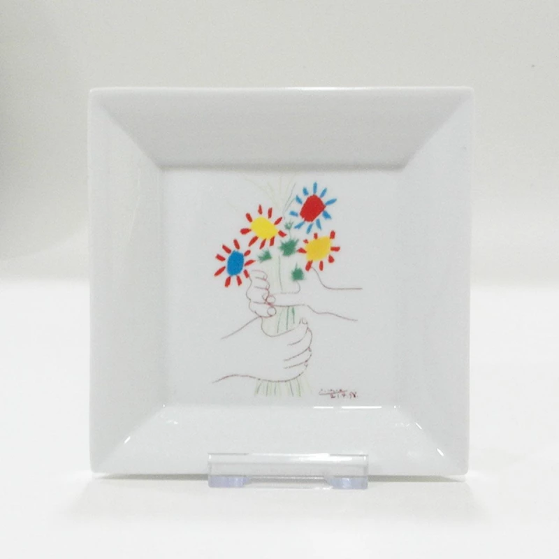 Ashdene & Konitz Ashtray Dia 13x25cm White - Ashdene &amp; Konitz