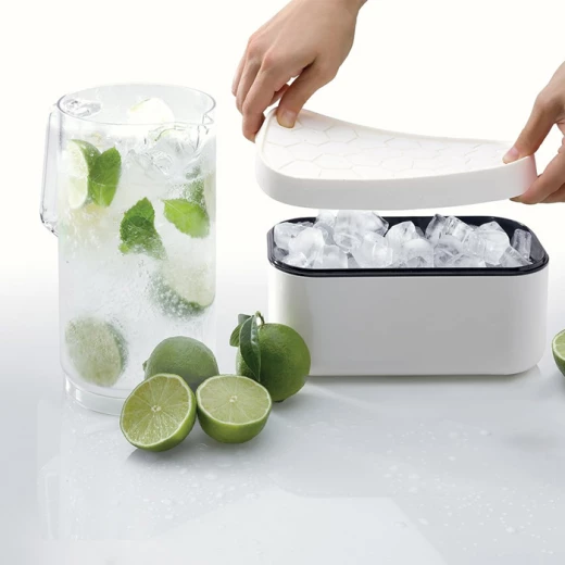 Lekue Ice Box White Large Capacity Ice Cube Tray with 4 Trays, Silicone Lid, and Anti-Condensation Design, Perfect for Table-Side Presentation - Lekue - Image 3
