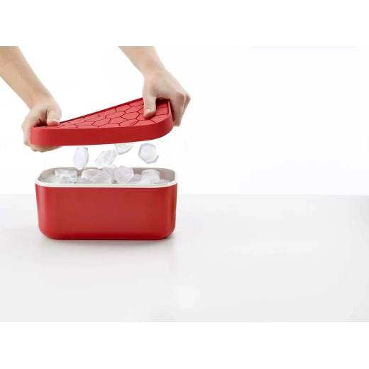 Lekue Ice Box Red Large Capacity Ice Cube Tray with 4 Trays, Silicone Lid, and Anti-Condensation Design, Perfect for Table-Side Presentation - Lekue - Image 2