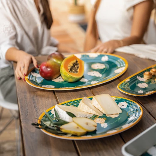 صينية فيوجن بيضاوية كبيرة بقطر 50×36×3 سم، باللون الأخضر مع زخرفة باللون الأصفر/الأبيض من جوزيني - غوزيني - Image 2