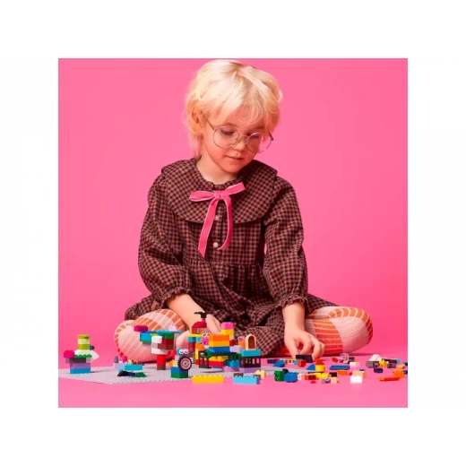 LEGO Classic قاعدة مستطيلة رمادية 48x48 لتكوين الأساسات، اللعب، وعرض الإبداعات بالبBrick، مثالية لمدن الشوارع، القلاع، والمشاهد الجبلية، 11024 من ليغو - ليجو - Image 6