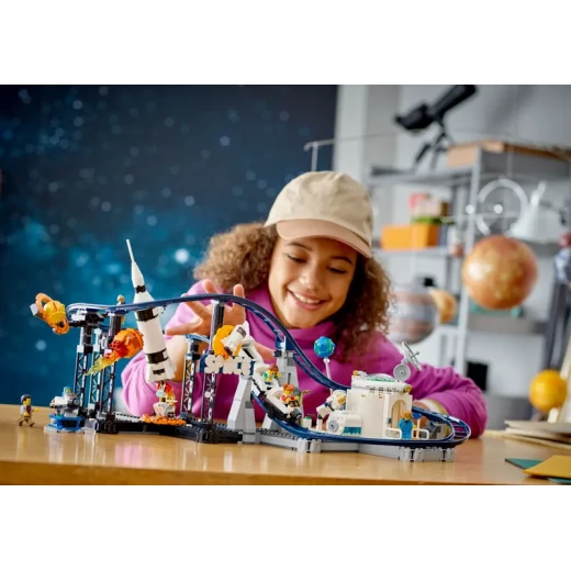 LEGO Creator 3 في 1 مجموعة بناء قطار الفضاء، تحتوي على قطار سريع، برج السقوط، دوامة، و5 شخصيات صغيرة، حديقة ترفيهية قابلة لإعادة البناء للأطفال من عمر 9 سنوات فما فوق، 31142 من ليغو - ليجو - Image 8