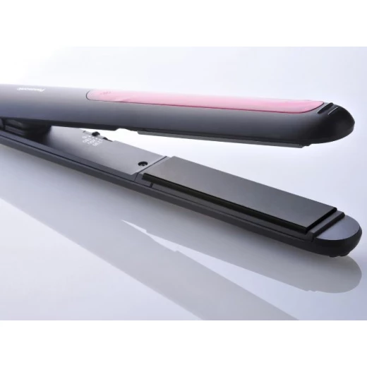 Panasonic Hair Straightener, 230degrees, Photo-Ceramic Plates, Thailand 12 month warranty - Panasonic - Image 2
