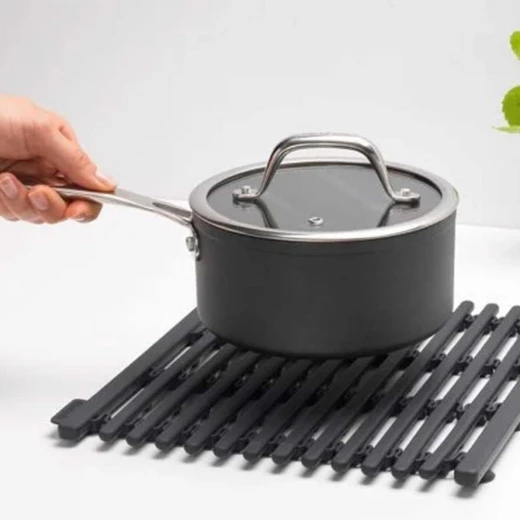 Brabantia Dish and Sink Protector - Made of soft silicone, Dark Grey, 30-45 cm wide - Guzzini - Image 2