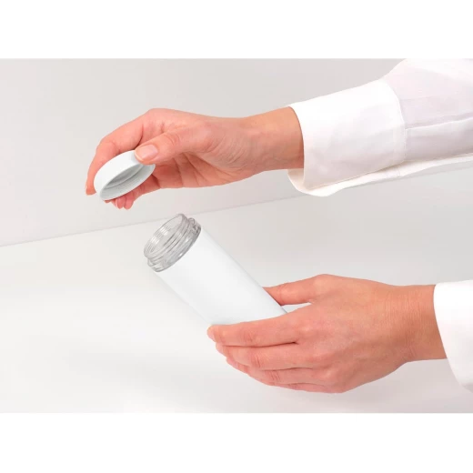 Brabantia SinkStyle Soap Squeezer Washing Up Liquid Dispenser (Fresh White) Non-Drip, Easy Refill Screw Bottom, Easy Grip, Stylish Kitchen Accessory 190 ml - Brabantia - Image 5