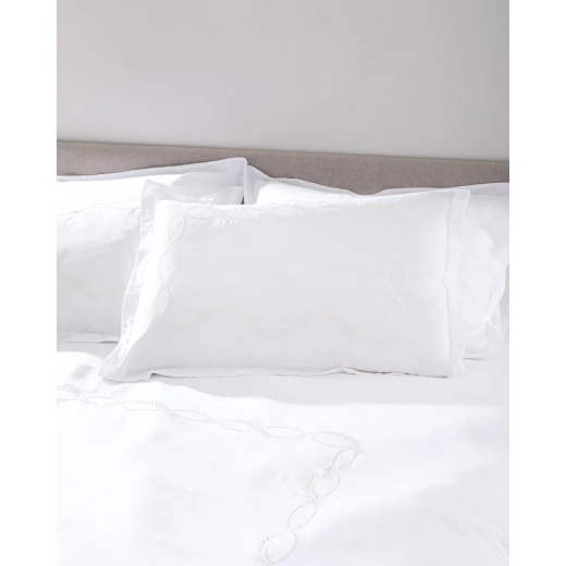 طقم غطاء لحاف مارجريت كينغ سايز, قطن ساتان 100% ناعم وقابل للتنفس, مفروشات مطرزة فاخرة بملمس حريري, 208 خيوط, قابل للغسل في الغسالة من مدام كوكو - مدام كوكو - Image 5