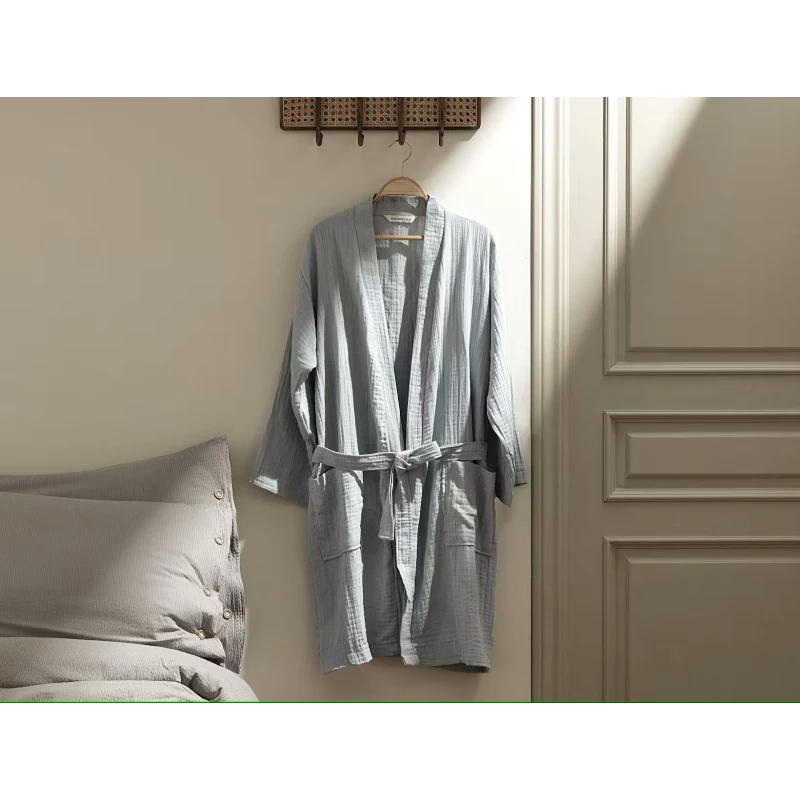 روب حمام نسائي زوي, قماش موسلين رمادي, 100% قطن, مقاس S/M ,خفيف، ناعم ومناسب لجميع الفصول من مدام كوكو - مدام كوكو