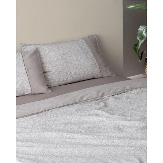 طقم غطاء لحاف كينج أستريد قطن 100%  قماش كريب مطبوع بيج 4 قطع شرشف مطاطي 240x220 سم صناعة تركية من مدام كوكو - مدام كوكو - Image 2