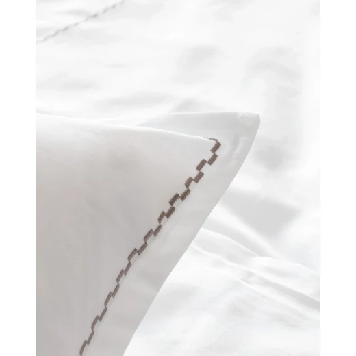 Madame COCO Laila King Size 100% Cotton Embroidered Satin Duvet Cover Set, White, Elegant & Soft, Includes Duvet Cover (240x220 cm), Sheet (260x280 cm), and 2 Pillowcases - Madame COCO - Image 2