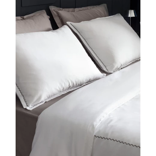 Madame COCO Laila King Size 100% Cotton Embroidered Satin Duvet Cover Set, White, Elegant & Soft, Includes Duvet Cover (240x220 cm), Sheet (260x280 cm), and 2 Pillowcases - Madame COCO - Image 3