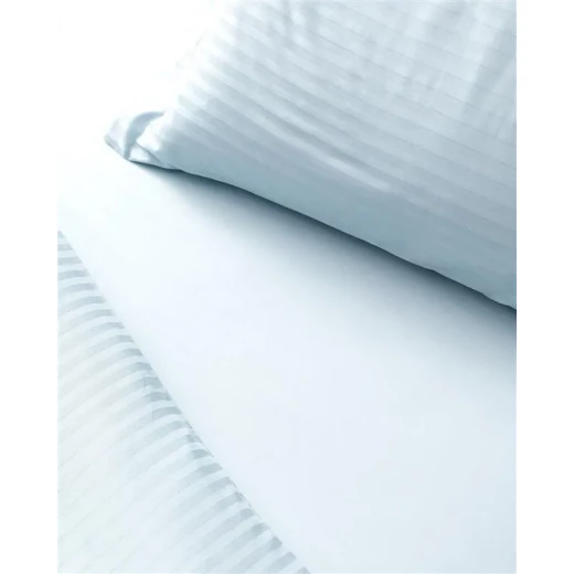 طقم مفروشات سرير كينج سايز مخطط إليشيا غطاء لحاف 240×260 سم، ملاءة مطاطية 280×280 سم، و2 غطاء وسادة 50×70 سم من مدام كوكو - مدام كوكو - Image 4