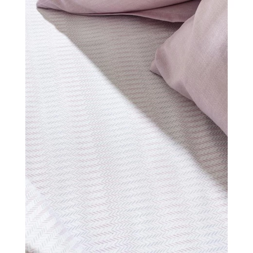 طقم غطاء لحاف مزدوج ديلريكو من مدام كوكو 200×220 سم، عدد 2 غطاء وسادة 50×70 سم، وغطاء سرير 230×260 سم – خامة ناعمة وتصميم أنيق لراحة مثالية - مدام كوكو - Image 3