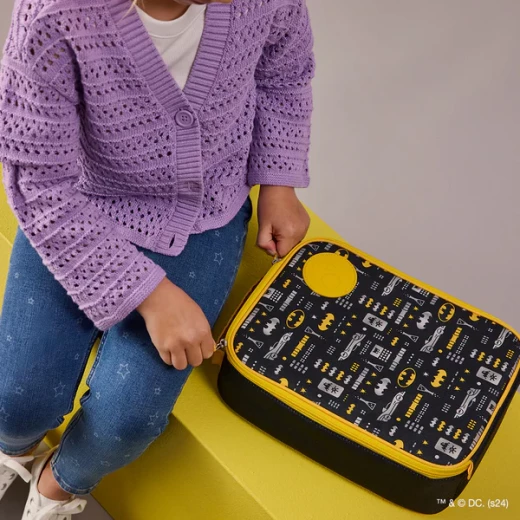 b.box Insulated Flexi Lunchbag, Batman Edition, Machine Washable, Eco-Friendly, Fits Multiple Lunch Combos, Recycled Polyester, For Kids - Image 3