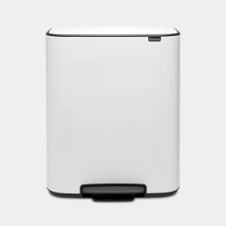 سلة مهملات Bo Pedal Bin بسعة 60 لتر – تصميم أبيض أنيق مع أداء عملي وهادئ من برابنتيا