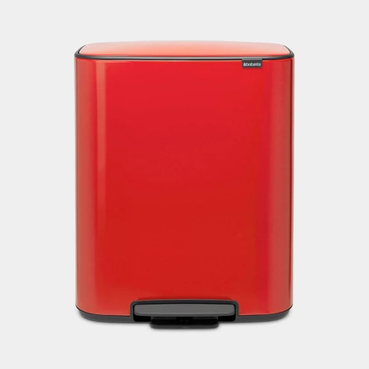 سلة مهملات Bo Pedal Bin بسعة 60 لتر – باللون الأحمر الأنيق مع غلق هادئ وتصميم عملي من برابنتيا سلة مهملات Bo Pedal Bin بسعة 60 لتر – باللون الأحمر الأنيق مع غلق هادئ وتصميم عملي من برابنتيا