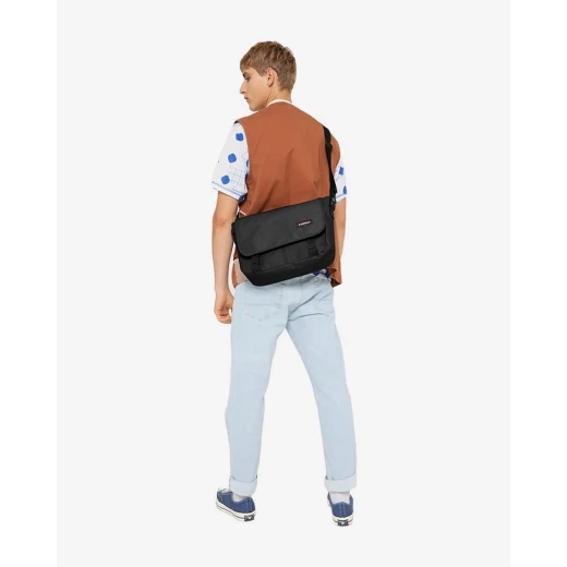 Eastpak Junior Shoulder Bag – Black – 12L Capacity, 24 x 33 x 11 cm – Durable & Stylish - Eastpak - Image 6