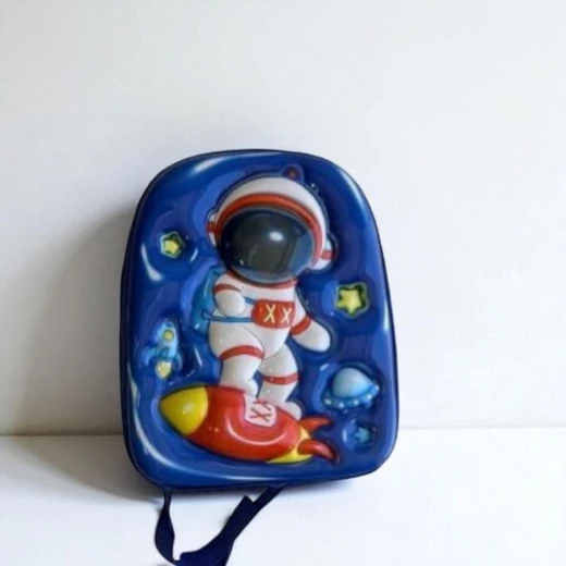 Amigo 12-Inch Character Bag – Cool Astronaut Design, Lightweight and Child-Safe Backpack for School and Daily Adventures