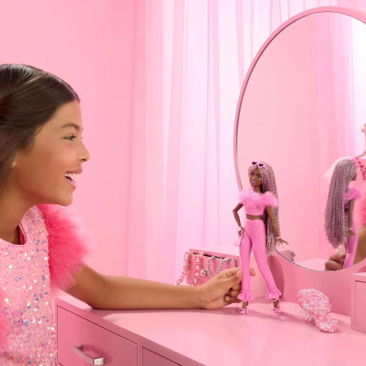 Barbie Deluxe Style Doll #4 in Pink Jumpsuit with Braided Hair, Fashion Doll for Kids - Barbie - Image 2