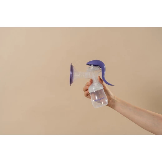 Lansinoh Manual Breast Pump, Portable, Quiet & Comfortable, 2-Phase Technology for Natural Let-Down & Expression, Lightweight & Easy to Use for Home or Travel - Lansinoh - Image 8