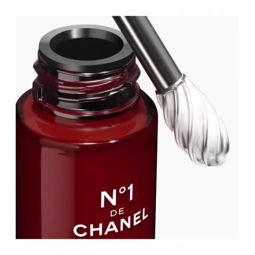 Chanel N°1 Revitalizing Eye Serum - Reduces Wrinkles & Puffiness - Chanel - Image 4