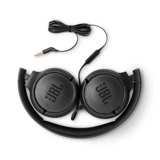 سماعات رأس جي بي ال Tune 500 سلكية فوق الأذن، صوت جهير نقي وعميق من JBL، زر تحكم/ميكروفون واحد، تصميم خفيف الوزن وقابل للطي، كابل مسطح مانع للتشابك، مساعد صوتي - أسود، JBLT500BLK سماعات رأس جي بي ال Tune 500 سلكية فوق الأذن، صوت جهير نقي وعميق من JBL، زر تحكم/ميكروفون واحد، تصميم خفيف الوزن وقابل للطي، كابل مسطح مانع للتشابك، مساعد صوتي - أسود، JBLT500BLK