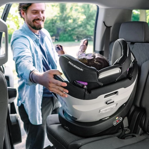 مقعد سيارة Evenflo Gold Revolve360 Extend الدوار الكل في واحد - ايفين فلو - Image 17