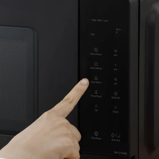 فرن ميكروويف باناسونيك 900 واط أسود 25 لتر NN-ST34NBQPQ، طهي سريع، إذابة تلقائية - باناسونيك - Image 3