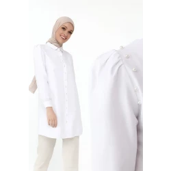 قميص نسائي ستاتي بأزرار لولو، مقاس 44  تصميم كلاسيكي أنيق من قماش ناعم ومريح مثالي للعمل والخروجات اليومية سهل التنسيق مع الجينز أو البناطيل القماشية