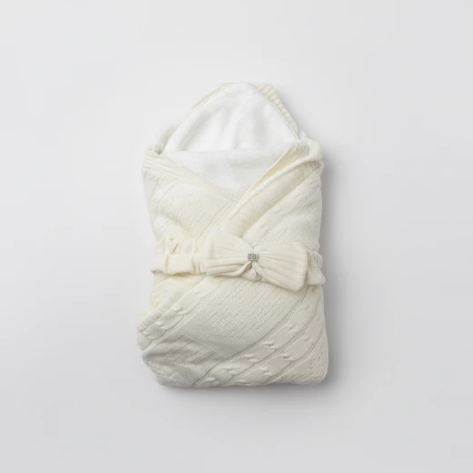 White Knitted Baby Swaddle Blanket with Hood & Bow – Soft Fleece Lining, Newborn Wrap/Carry Cot for Stroller, Crib & Special Occasions White Knitted Baby Swaddle Blanket with Hood & Bow – Soft Fleece Lining, Newborn Wrap/Carry Cot for Stroller, Crib & Special Occasions