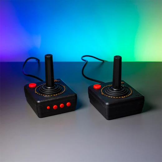 جهاز ألعاب أتاري فلاش باك 12 كلاسيكي مع HDMI، وحدات تحكم سلكية، وميزات الحفظ/الإرجاع - Image 2