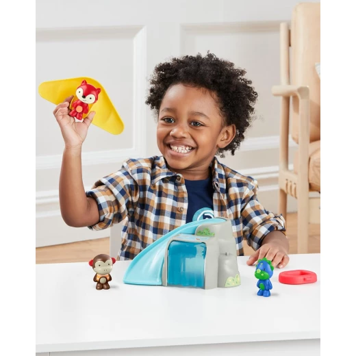 Skip Hop Zoo Outdoor Adventure Playset Featuring Marshall Monkey 4 Piece Set Includes Water Table, Umbrella, and 2 Animal Figures Ideal for Toddlers and Young Children - Image 2