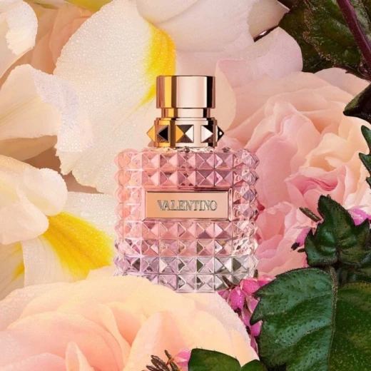 عطر فالنتينو دونا أو دي بارفان للنساء 100 مل: عطر نسائي فاخر، تركيبة جلدية وزهرية ساحرة، رائحة تدوم طويلاً، أناقة لا مثيل لها - Image 5