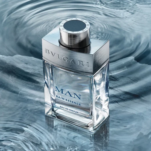 عطر بولغاري مان رين إيسنس للرجال، عطر منعش بنفحات خشبية مائية، يتميز بنفحات الشاي الأخضر والعنبر والمسك، 100 مل - Image 2