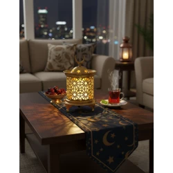 فانوس رمضان ذهبي مودرن بارتفاع 15 سم بنقوش مفرغة وإضاءة LED داخلية دافئة - قطعة ديكور رمضانية أنيقة للمنزل والمكتب بتصميم عصري وقاعدة ثابتة