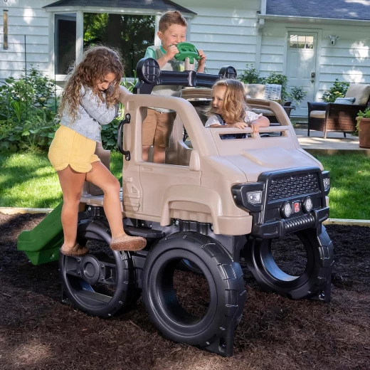 زحليقة ومتسلق Step2 Safari Truck Climber للأطفال، تصميم شاحنة سفاري ممتع وآمن للعب الخارجي، بأبعاد تقريبية 155 × 216 × 107 سم (ارتفاع × عرض × عمق)، مثالية لتنمية النشاط الحركي واللعب التفاعلي - Step2 - Image 8
