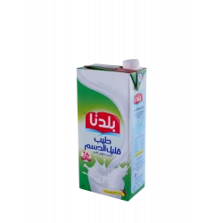حليب بلدنا طويل الأجل قليل الدسم، لتر واحد، منتج ألبان سائل، لذيذ وصحي، خيار مثالي للاستهلاك اليومي، مثالي للمشروبات والطبخ