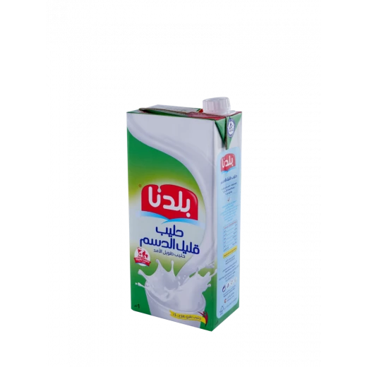 حليب بلدنا طويل الأجل قليل الدسم، لتر واحد، منتج ألبان سائل، لذيذ وصحي، خيار مثالي للاستهلاك اليومي، مثالي للمشروبات والطبخ حليب بلدنا طويل الأجل قليل الدسم، لتر واحد، منتج ألبان سائل، لذيذ وصحي، خيار مثالي للاستهلاك اليومي، مثالي للمشروبات والطبخ