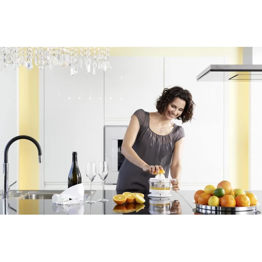 Braun TributeCollection CJ3000WH Citrus Juicer for Effortless Fresh Juice Extraction, Compact 0.35L Capacity, White Design, Easy to Clean and Assemble for Daily Use and Enjoyment - Braun - Image 4