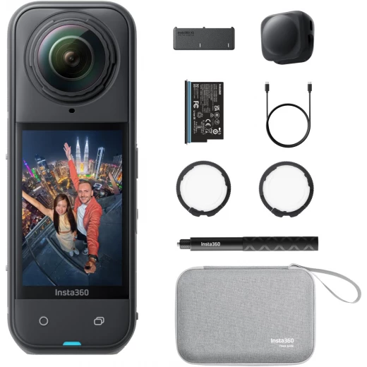 حزمة كاميرا Insta360 X5 360° المقاومة للماء 8K Essentials باللون الأسود حزمة كاميرا Insta360 X5 360° المقاومة للماء 8K Essentials باللون الأسود