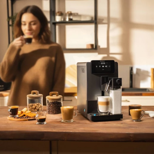 ماكينة قهوة أوتوماتيكية Cecotec Cremmaet Latte Art 19 بار مع مطحنة حبوب مدمجة وخزان حليب وتحضير 6 مشروبات + هدية قسيمة شراء وحبوب إسبريسو مجانية - سيكوتك - Image 11